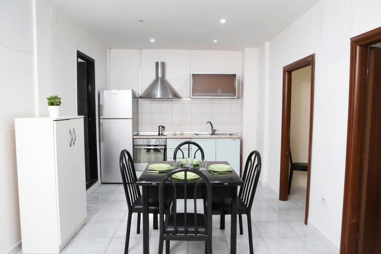 Napoli Centrale Budget Apartment Екстериор снимка